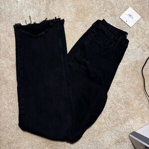 Kittenish ripped jeans